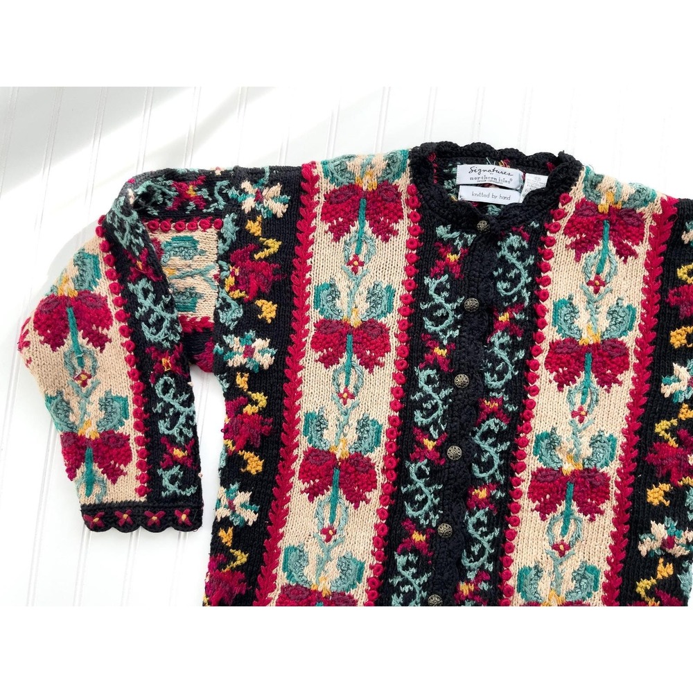 vtg Northern Isles‎ black red floral hand knit cardigan sweater size S